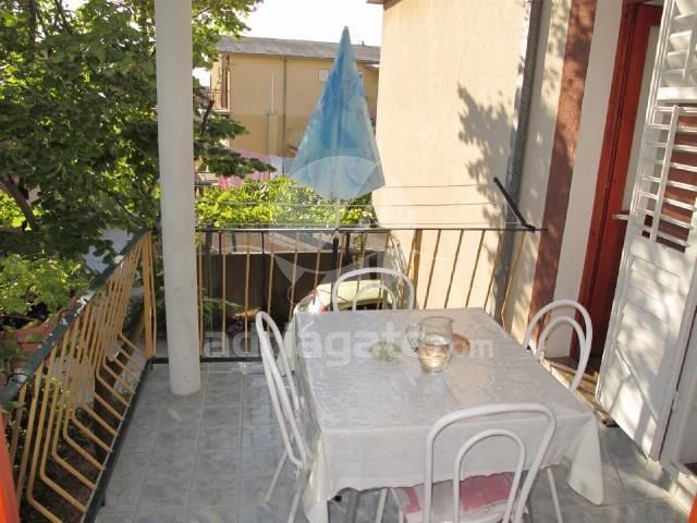 Apartment Mate Baska Voda